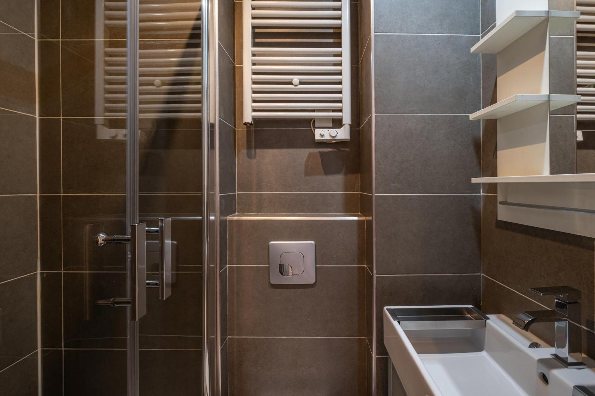 Aparthotel Clignancourt 3*